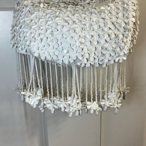 Viral Beaded Bag Made in India White Floral NWT - Picture 3 of 6